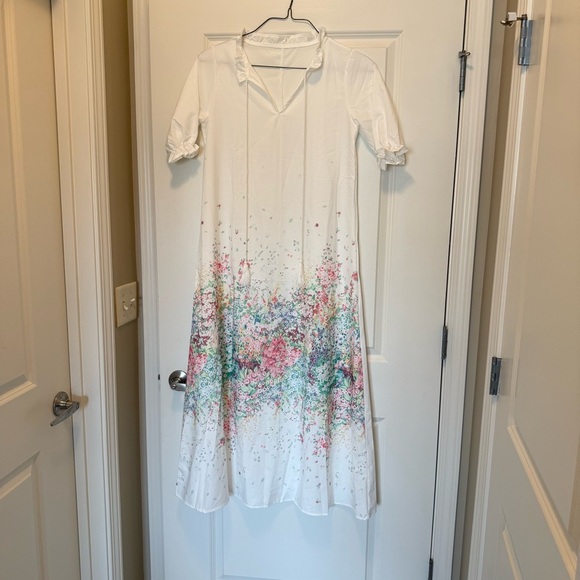 Dresses & Skirts - White Dress with Colorful Splatter Floral Design V Neck Short Sleeve